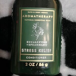 Bath and Body Works Aromatherapy Eucalyptus Spearmint conditioner